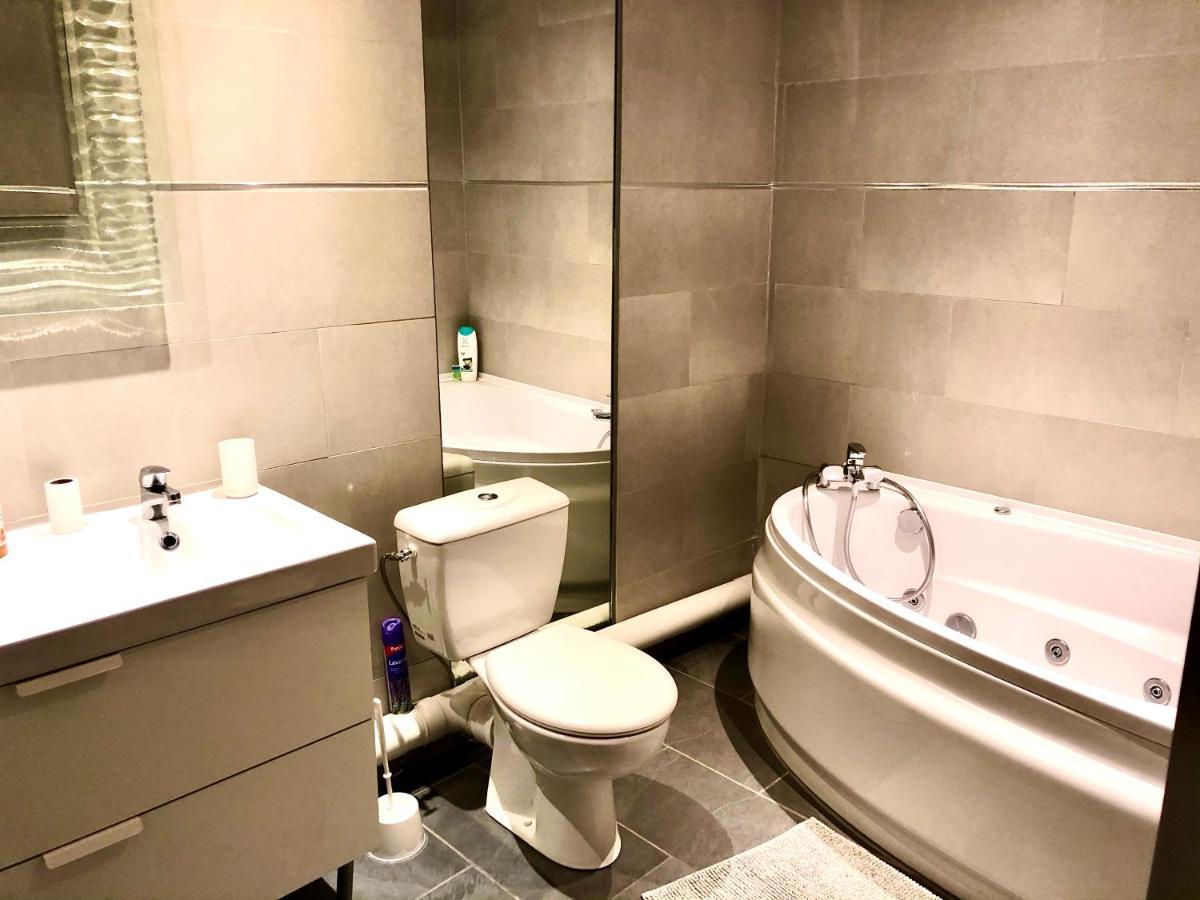Appartement 105 M2 Rue Foch Arc De Triomphe Hyper Centre Montpellier Buitenkant foto
